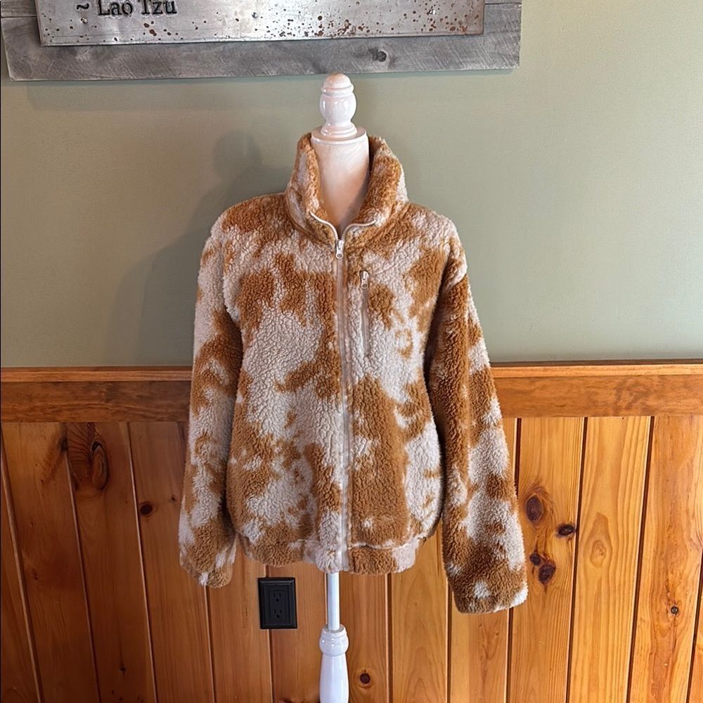 Betsey Johnson Cozy Tan and Cream Cow like print Sherpa Jacket